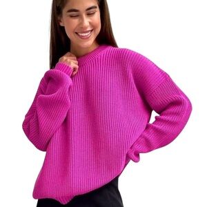 Women’s Hot Pink Knit Sweater Size Medium